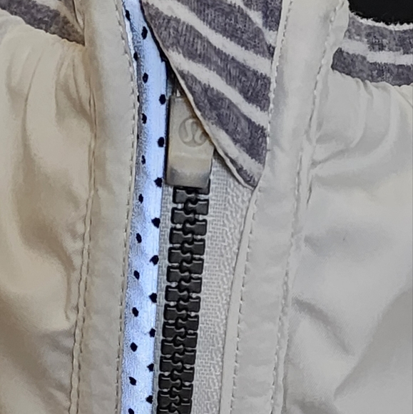 Lululemon Rebel Runner Ghost Hyper Stripe Heathered Slate Jacket - Picture 5 of 7